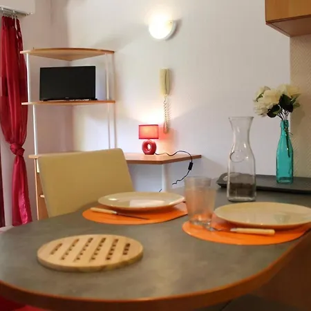 Cozy Avec Terrasse, Piscine Et Parking - La Rochelle - Fr-1-246-591 La Rochelle (Charente-Maritime)
